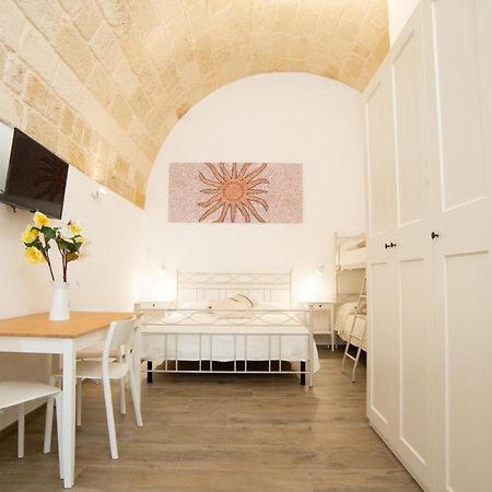 Sun House Rooms Полиньяно-а-Маре Экстерьер фото
