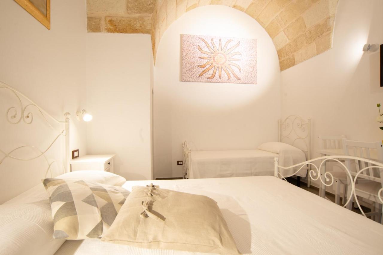 Sun House Rooms Полиньяно-а-Маре Экстерьер фото